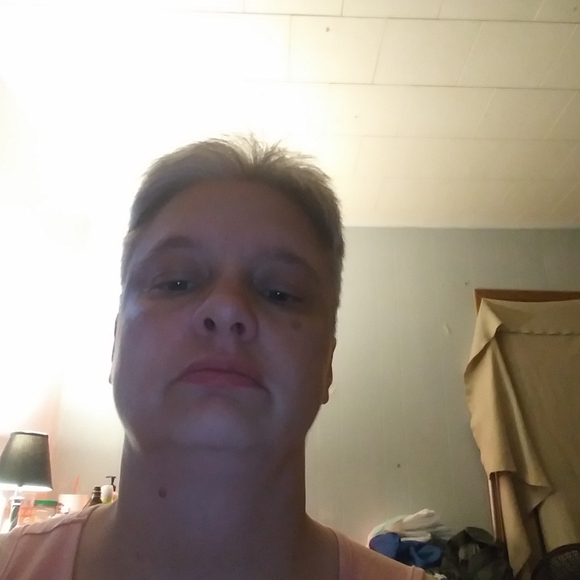 Meet your Posher, Debra - Picture 2 of 2